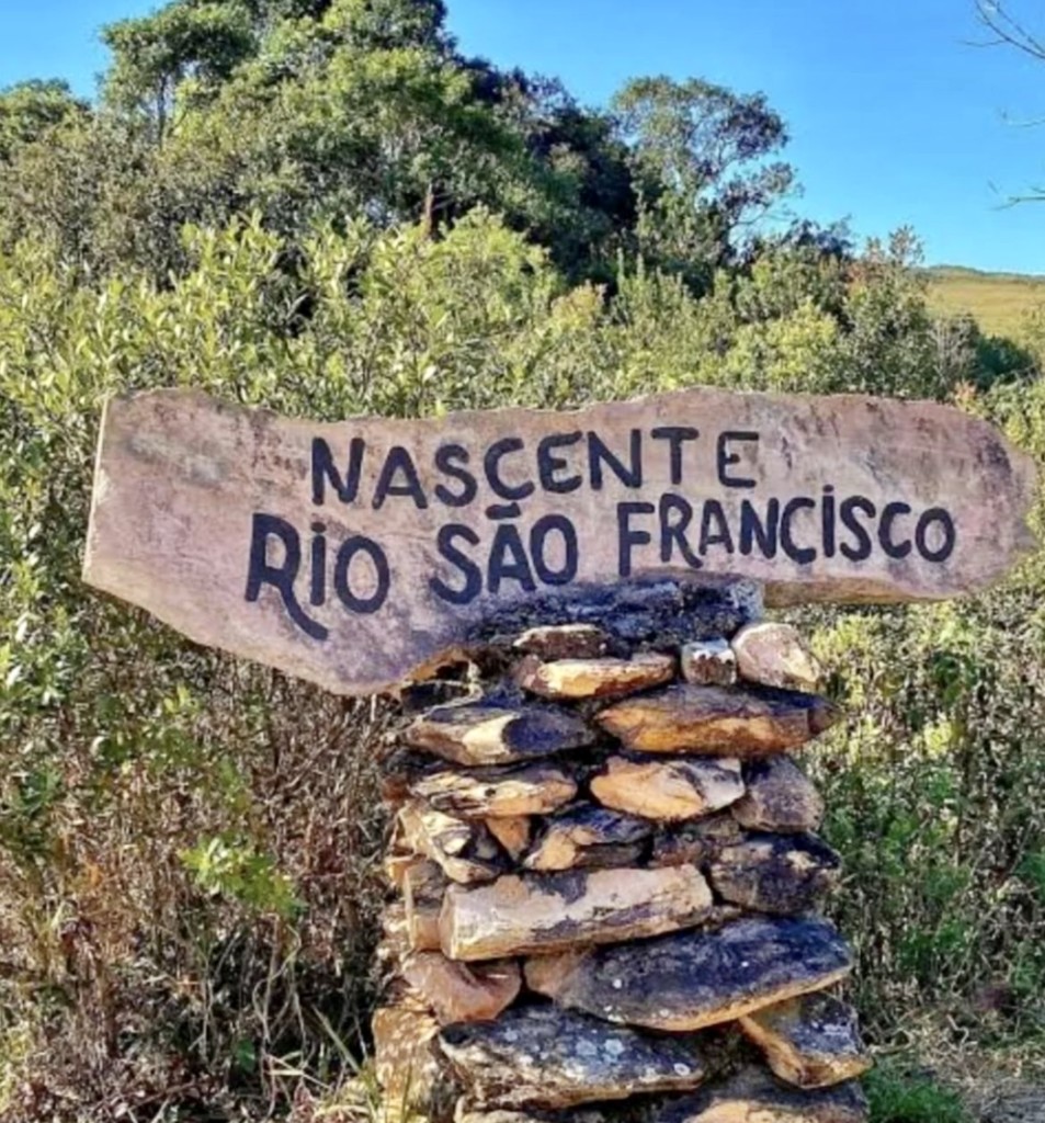 Marco da Nascente do Rio São Francisco  - Serra da Canastra